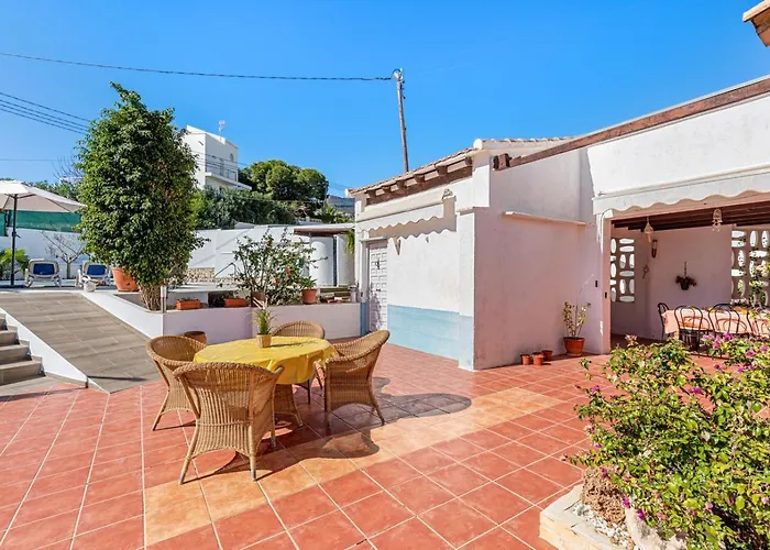 Salada - Plusholidays La Canuta